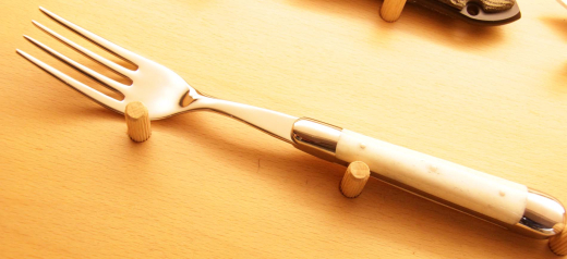 Forge de Laguiole Steakmesserset Knochen weiß in Geschenkschachtel