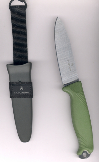 Victorinox Venture 3.0902.4 Outdoormesser oliv