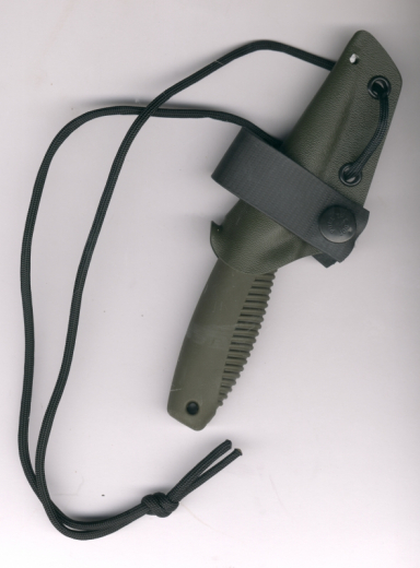 Peltonen M23 Ranger Cub FJP 307 Coyote Messer in grüner Kydexscheide