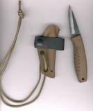 Peltonen M23 Ranger Cub FJP 306 Coyote Messer in coyotefarbener Kydexscheide