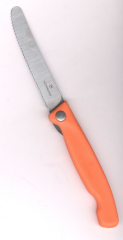 Victorinox Swiss Classic Picnic Knife orange 6.7839.FC1 Reisebrötchentafelklappmesser Welle